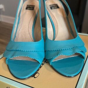 Ginger Goff, Brianna, Lagoon Pearlized Leather, New Old Stock W/Box - 8 1/2